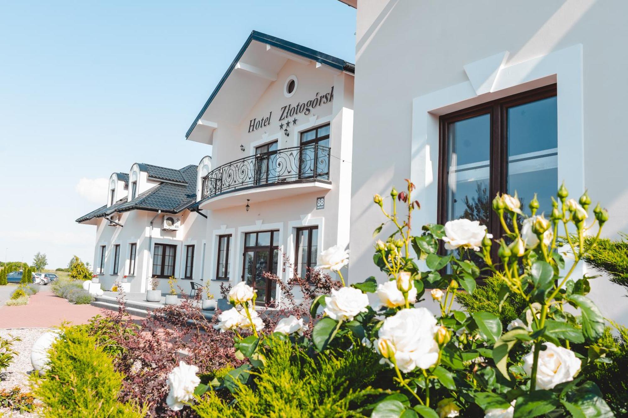 Hotel Zlotogorski Koscielec Bagian luar foto