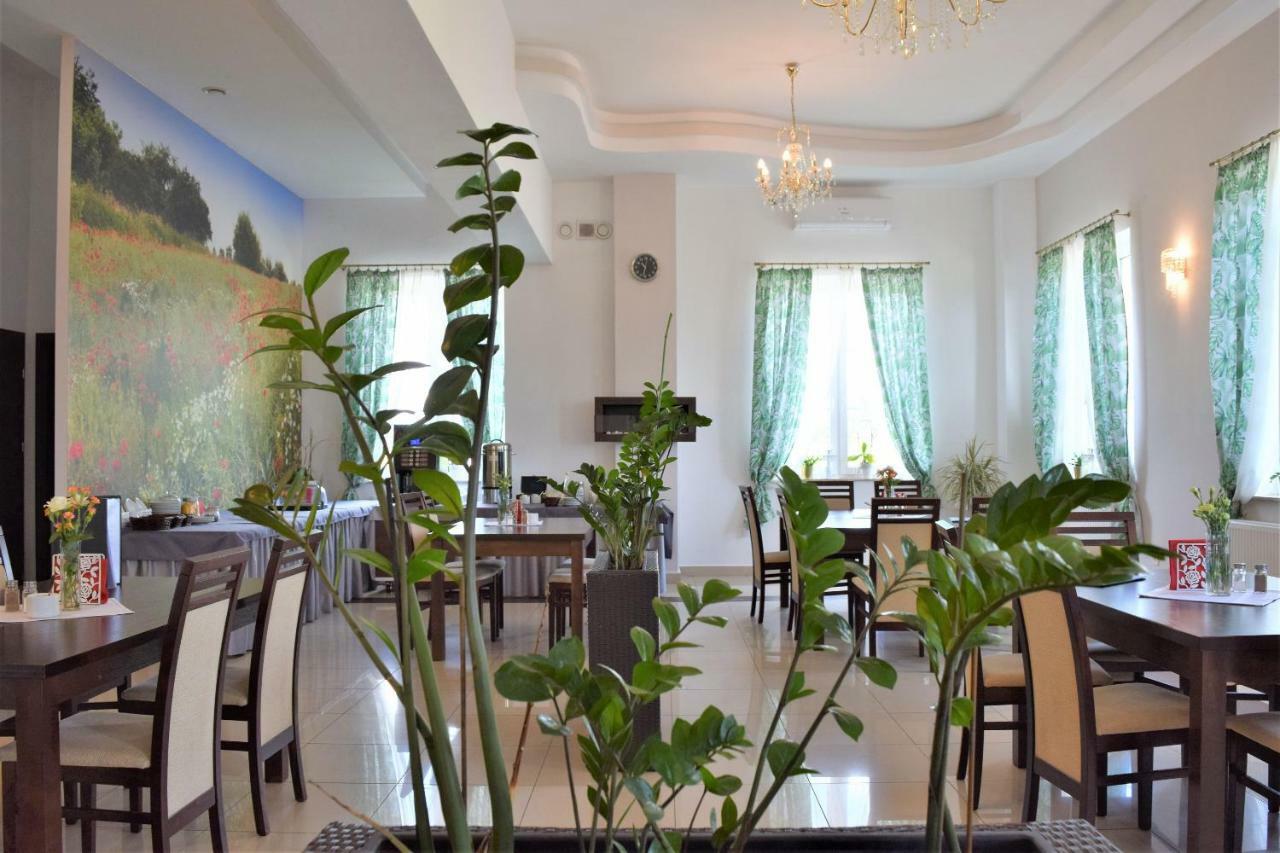 Hotel Zlotogorski Koscielec Bagian luar foto